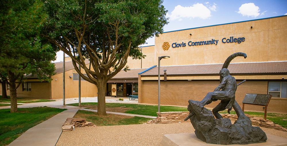 Photo of front of the community college